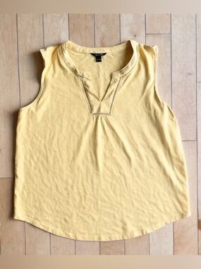 Tahari Classic Yellow Sleeveless Split‑Neck Top Size XL